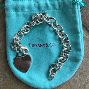Tiffany and Co. Return to Tiffany heart bracelet
